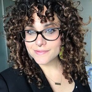 Meet your Posher, Isa